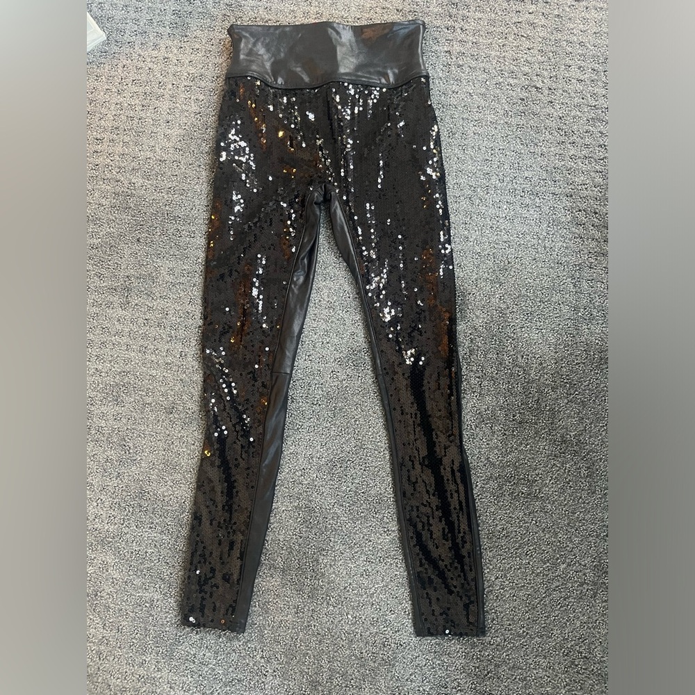Sequin spanx leggings. Size medium. Comfortable and fit beautifully